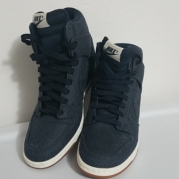women's dunk sky hi essential